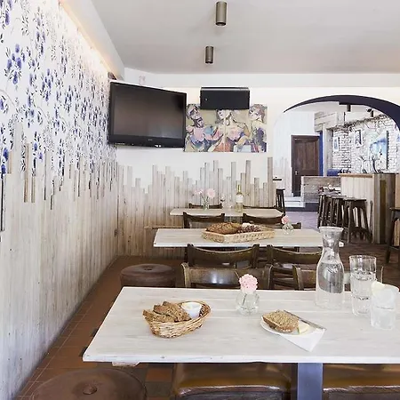 Мини-отель The 3*