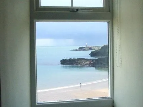 宾馆 斯特兰德酒店 3*