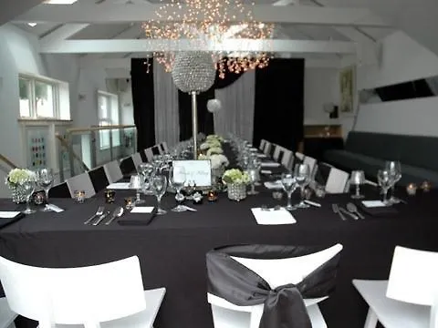 宾馆 斯特兰德酒店 邓莫尔东